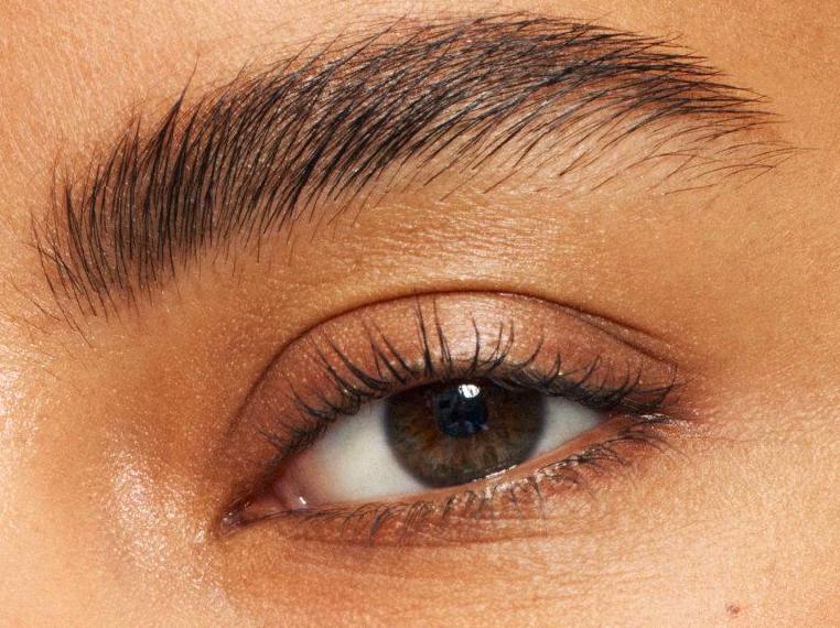 Techniques for Shaping and Defining Your Eyebrows